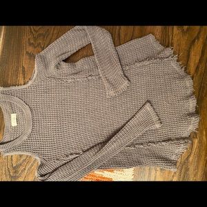 Elan grey cold shoulder tunic sweater